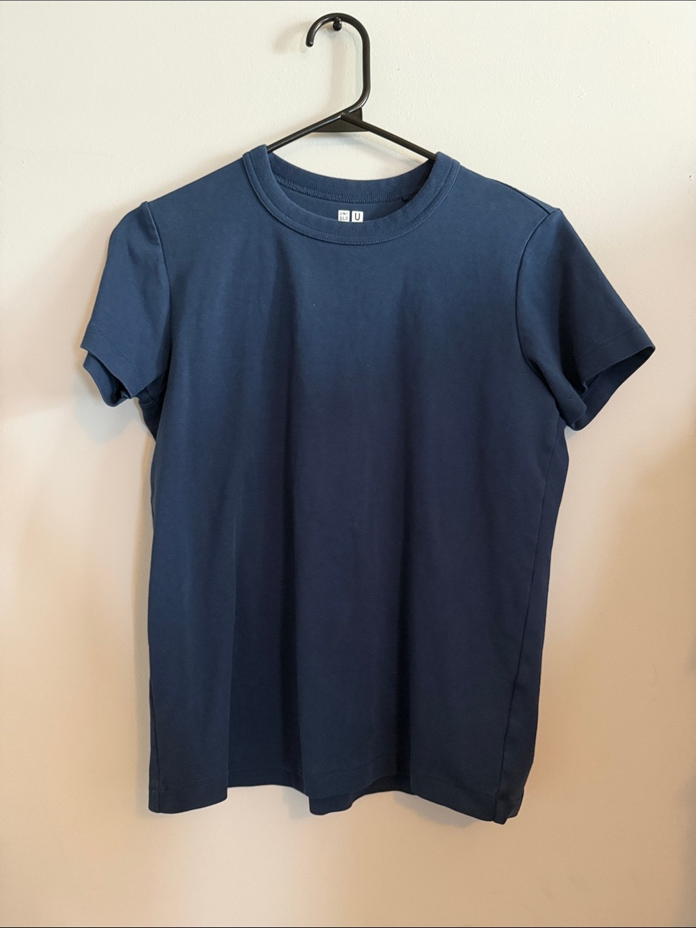 Uniqlo Women's Navy Short Sleeve Crew Neck Tee
